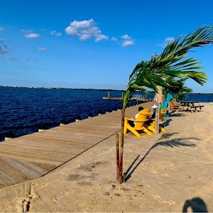 Meet your Posher, Caitlyne